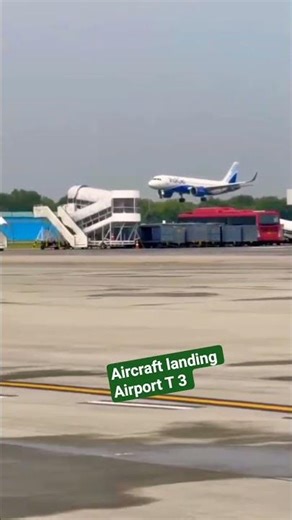 aircraft landing in airport #groundoperation