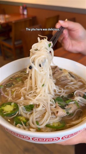 Halal Food in NYC | Long Island | NJ on Instagram: "New Halal Vietnamese Restaurant! 🇻🇳 📍New York Pho House 70-57 Parsons Blvd, Flushing NY 11365 *On Google it shows up as Kobe Ramen which was a restaurant at this location previously before NY Pho House took over. It will be updated soon but that is the correct address. All orders $10+ can get a free Thai iced tea. Be sure to mention this to your server! The restaurant is owned by a Chinese Muslim chef + he supplies the meat from Tashkent. Ev