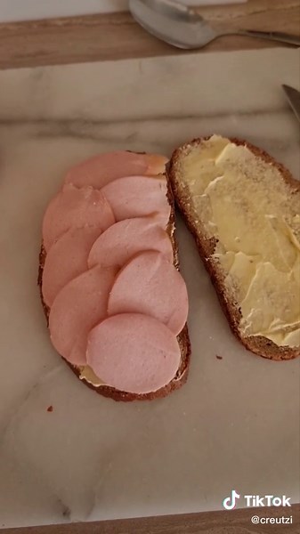 Wurststulle Rezept: Spätes Frühstück mal anders!