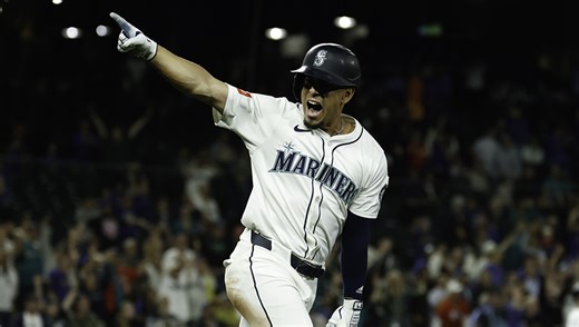 Seattle Mariners keep pace in playoff race with walkoff win