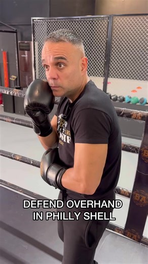 62K views · 1.6K reactions | How to defend the overhand in philly shell 壘 #papaiosif #boxing #boxeo #selfdefence #boxingday #reels #fitness #boxingtraining | Papaiosif Boxing Family | Facebook