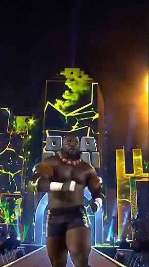 We’ve been waiting for this moment… the Men’s #RoyalRumble Match starts right NOW.