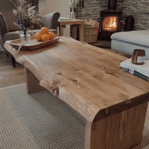 LINA Chunky Live / Waney Edge Coffee Table