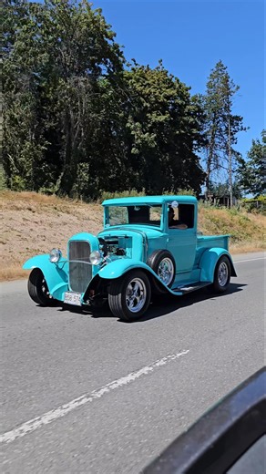 Beautiful Ford Pick up with a chevy motor? #lightemuptv #ford #chevy