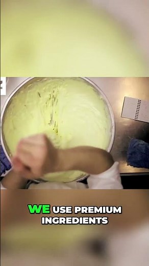 Beard Papa's: The BEST Cream Puffs You'll Ever Eat!