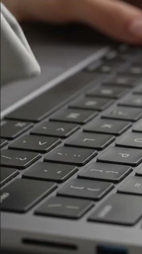 How to professionally clean you laptop at home