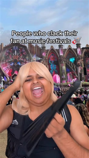The WORST person you’ll ever meet at a show is a fan clacker 😭 #rave #festival #skit #concert #edc