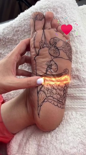 Discover the awe-inspiring natural harmony as foot reflexology unveils the majestic balance within, connecting mind, body, and soul. Hit ❤️ if you found this video helpful & FOLLOW FOR MORE REMEDY TIPS! #reflexology #reflexologytreatment #footcare #footmassagetherapy #physicalhealth #foryouシ | Physical Therapy Session