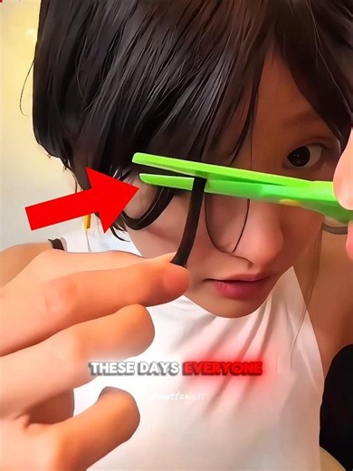 Weirdest Scissor You'll Ever See! 😲
