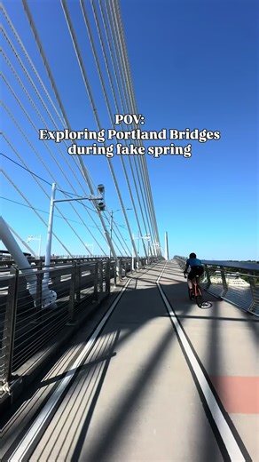 The February Fakeout gets us every year. Big Q: Best bridge in Portland? How am I sweating on the Burnside Bridge?! Anyways - fake spring, we do appreciate you (especially when you hit during Winter Light Fest) #portland #pdx #spring #bridges #oregon