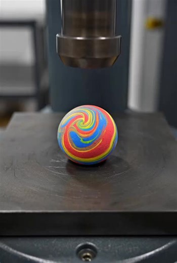 Hydraulic Press in Action: ASMR Experience