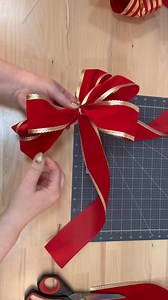 If you’re a little tired of the super fast videos then this is for you. I filmed myself making a beautiful Christmas bow and you can do this too! | Julie's Wreath Boutique