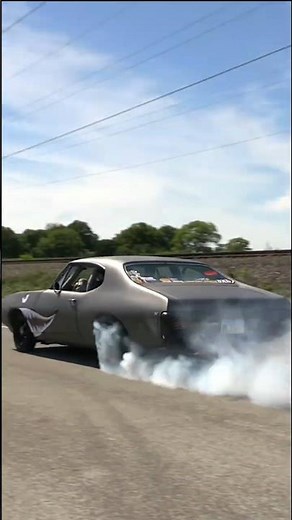 Burnout in Turbocharged 1968 Pontiac GTO #PontiacGTO #Musclecar #burnout #turbo