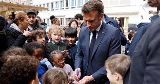 Éducation: Emmanuel Macron veut mettre en place une réforme citoyenne et réformer l'enseignement