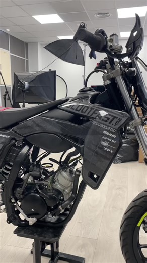 Choisissez votre garde-boue et plaque pour le kit déco