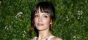 Lily Allen Flaunts Taut Tummy In Bikini In Waterfall Snaps