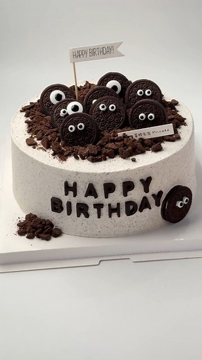 Oreo replica of Carslan's big eyes #Chengdu Cake##Immersive Cake Making [Topic]##Chengdu Cake Customization [Topic]##Oreo [Topic]##Small Cake [Topic]##Small Cake Topic##Chengdu Cake#Oreo Cake | Cake Make Tips