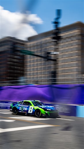 37K views · 1.2K reactions | Getting 푹풐풘풅풚 in the streets. Starting deep, ready to eat our way forward. | Kyle Busch | Facebook