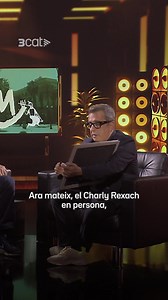 Carles Rexach ha vingut al #VosaltresMateixos3Cat per sorprendre el Xavi, un blaugrana que fa 50 anys es va colar a la primera foto oficial de Johan Cruyff al Barça dient que era amic del Charly. Òbviament, era mentida. | 3Cat