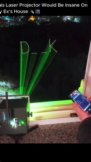 LaserCube: Graffiti with pure photons. 🔦 Vector graphics & vibrating mirrors create infinite focus.​