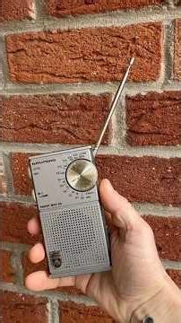 Grundig Yacht Boy 55 — німецький вінтажний радіоприймач 80-90х