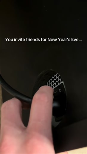 PixelTorque on Instagram: "You invite friends for New Year’s Eve 🎉 …but you have an Arcade Machine at home 🎮🔥 Metal Slug, real reactions and pure retro vibes. This is what real nostalgia looks like. Would your friends leave… or keep playing all night? 😏👇 #arcade #arcademachine #metalslug #retrogaming #nostalgia retroarcade gamingreels newyearvibes classicgames"