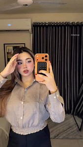 New Arrival Alert✨ Our smooki Tops are here to steal the show!🤍 Black wide legged formal pant also available!! Smooki crop color : Light Brown Body Sizes: 32- 46 inch Length: 20 inch 🛍️ To order, inbox us! 🚚 Delivery within 2–4 working days | Enfemme