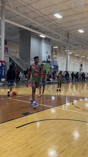 12 year olds dunking now man… @mshtvofficial | mshtv basketball camp