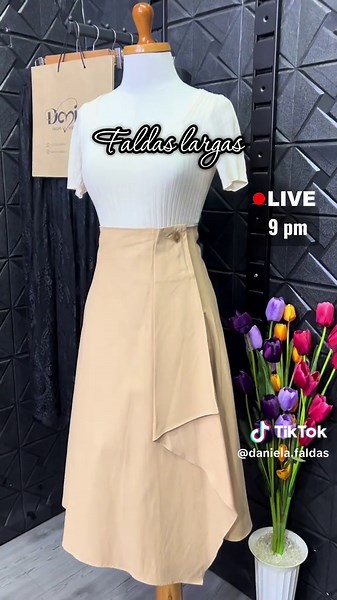 Novedades en faldas largas y moda femenina