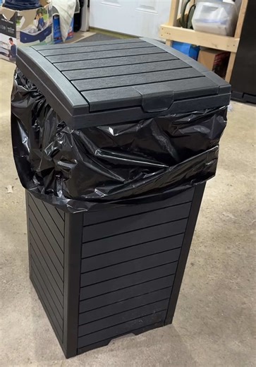 be classy not trashy. I don’t know about you, but my outdoor space needed a little bit of spruching. Having a trashcan with a lid is going to keep the flies away and also just make your face look more put together. These plastic trash cans, not only look good, but they’re super functional. #outdoorfurniture #homemusthave #grillingseason #patiofurniture #outdoortrashcan @LHBGO