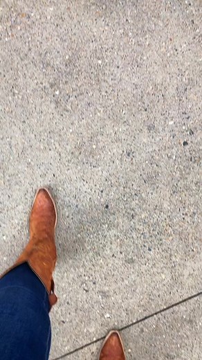 Ashley Louise Jackson on TikTok