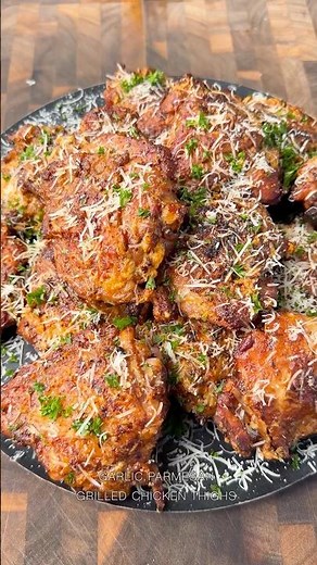 Garlic Parmesan chicken thighs on my ‪@PrimogrillOfficial‬