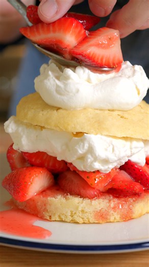 804 reactions · 290 shares | This is the most delicious strawberry shortcake recipe we’ve ever made! Recipe: https://www.inspiredtaste.net/76710/strawberry-shortcake-recipe/ | Inspired Taste | Facebook