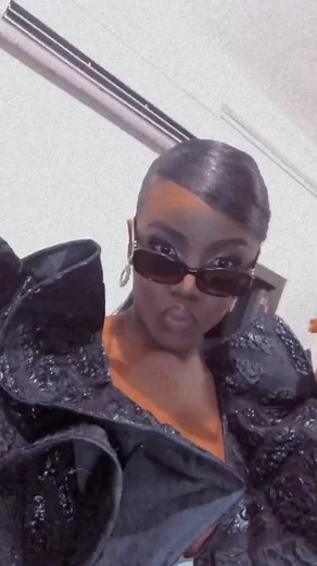 “My mind dey for you, my heart beats for you” Forever is still my favorite song right now 💛 #ForeverChallenge #Gyakie #Forever #tiktokghana