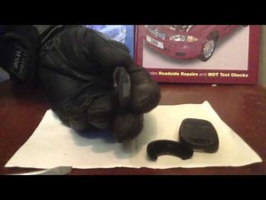 How to replace the key battery on the Mg