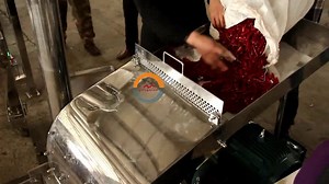 Automatic Industrial Chilli Powder Grinding Machine Auto Food Industry Dry Red Chili Grinder Processing Line Machinery for Sale