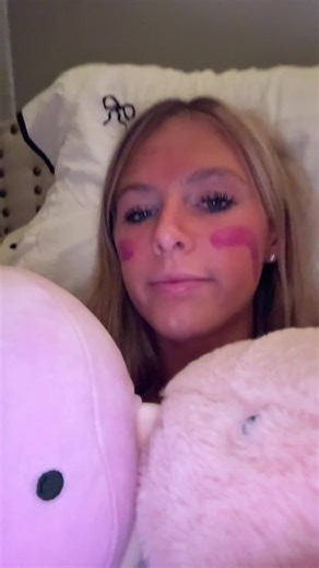 emmy lou (@emmy.lou918)’s videos with original sound - leilani