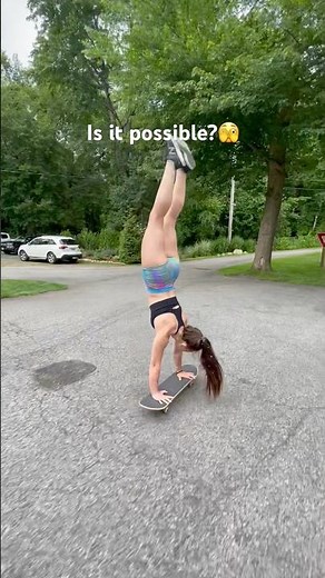Handstand on a Skateboard🫢