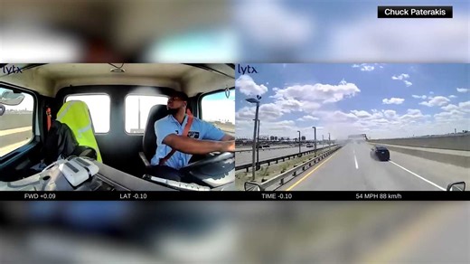 Dash camera video captures moment United Airlines flight struck light pole, truck while landing