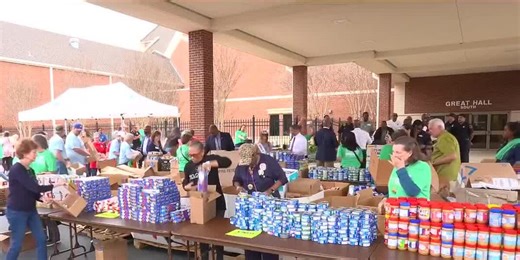 ‘No Mississippian goes hungry’: Local mayors fight hunger one can at a time during March of the Mayors