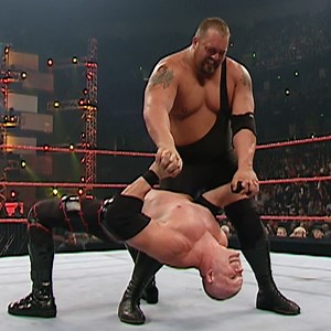 Nobody expected THIS type of match between Kane & Big Show on WWE Raw! | WWE