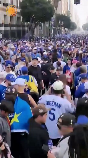 5.6K views · 154 reactions | Hundreds of thousands of Dodgers fans celebrated the team’s World Series victory, attending the parade on Monday. https://cbsn.ws/4hEjmak | CBS Mornings | Facebook