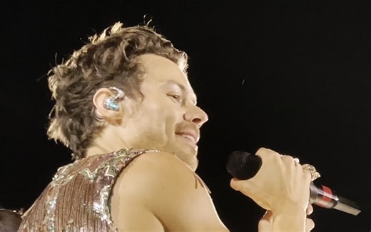 [4K舞池无阻碍视角]【Harry Styles】2023演唱会终场完整全程 P1（共3P）Reggio Emilia Italy