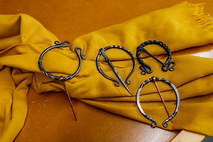 Medieval Decor Cloak Scarf Pin Celtic Victorian Brooch for SCA Renaissance Dress Decorative Pins for LARP Costume Cosplay Accessory - Etsy