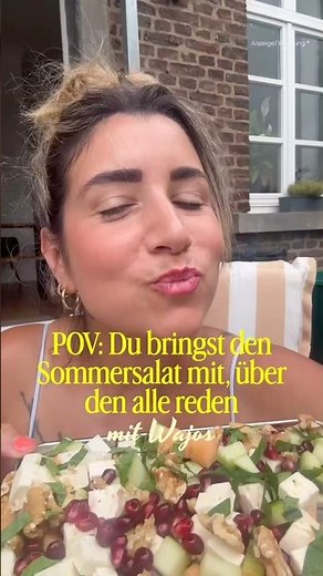 Melonensalat mit Feta in 15 Minuten Frischer Sommersalat mit Melone & Wajos Grantapfel Minze Crema