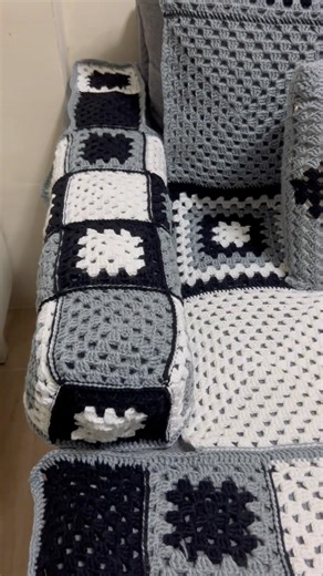Crocheted Sofa Arm Protector #crochet #crochet #creative #trending #youtubeshorts