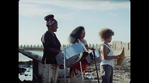 Childish Gambino在Guava Island里唱Summertime Magic(完整版）