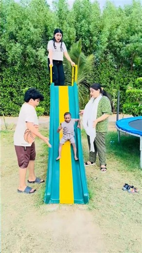 Bona slide 🛝 py mota ho gya 😳😂 #funny #comedyforever #comedy #comedymove #cutebaby