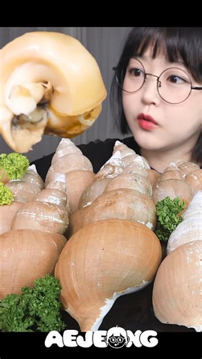 애정Aejeong🇰🇷 on Instagram: "#골뱅이#mukbang #애정 #먹방 #레시피 #요리 #asmr #food #aejeong #korean"