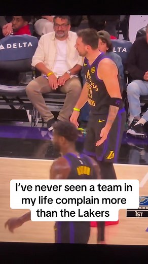Lakers Players Complain Constantly on Court